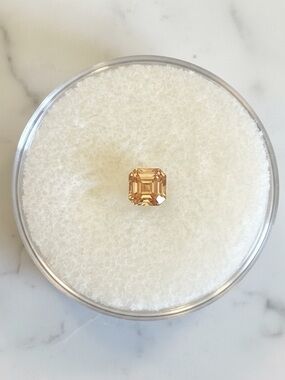Elegant Golden Orange Loose Sapphire